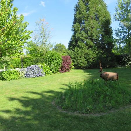Bed and Breakfast Chez Pierre Et Caroline Les Herbiers Exterior foto